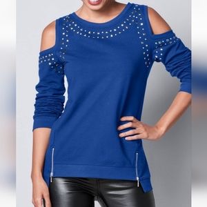 NWOT VENUS Embellished Cold shoulder sweatshirt. Size XL.